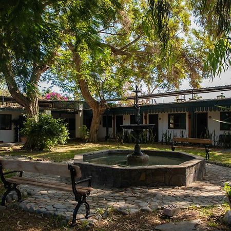 Hotel Majoro Наска Екстериор снимка