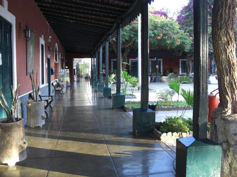 Hotel Majoro Наска Екстериор снимка