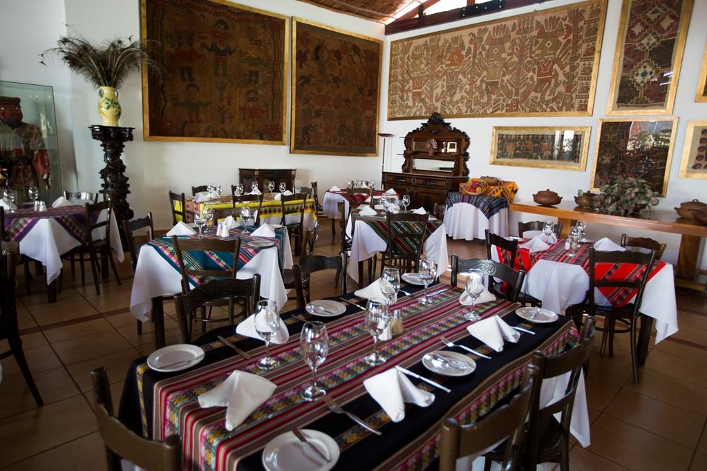 Hotel Majoro Наска Ресторант снимка
